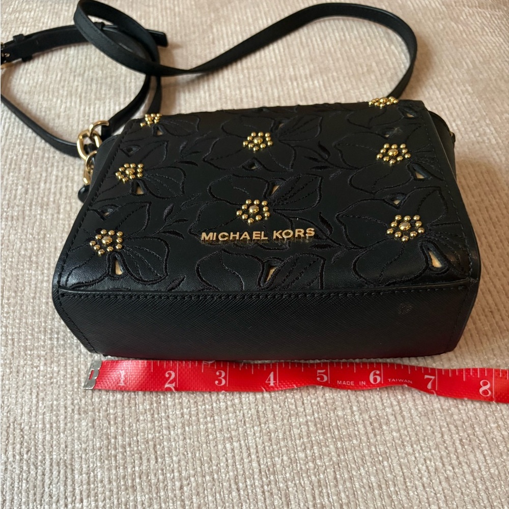 Michael Kors Sofia small Crossbody Bag - Picture 8 of 9